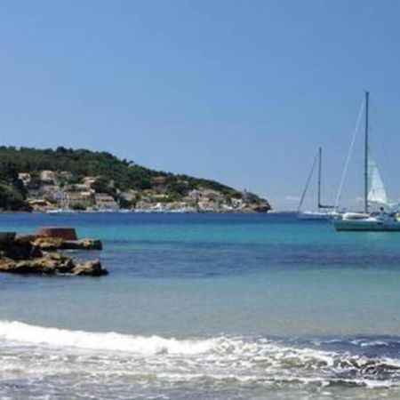 Appartement T2 Rez De Villa Proche Bord De Mer Le Pradet Exteriör bild