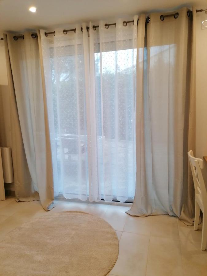 Appartement T2 Rez De Villa Proche Bord De Mer Le Pradet Exteriör bild