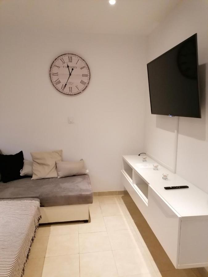 Appartement T2 Rez De Villa Proche Bord De Mer Le Pradet Exteriör bild