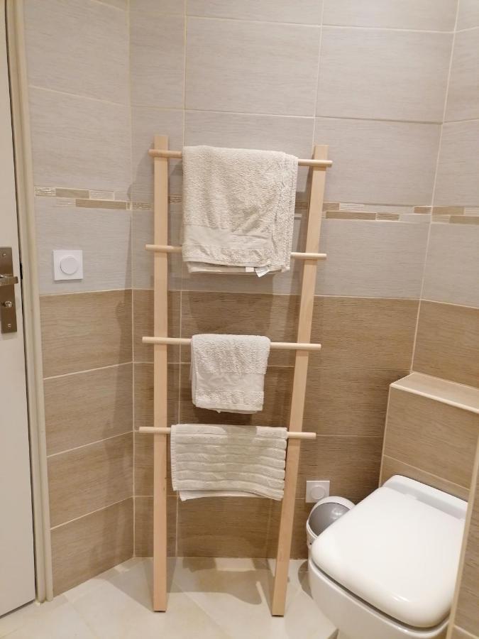 Appartement T2 Rez De Villa Proche Bord De Mer Le Pradet Exteriör bild