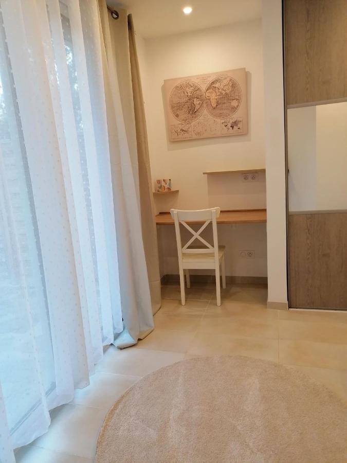 Appartement T2 Rez De Villa Proche Bord De Mer Le Pradet Exteriör bild