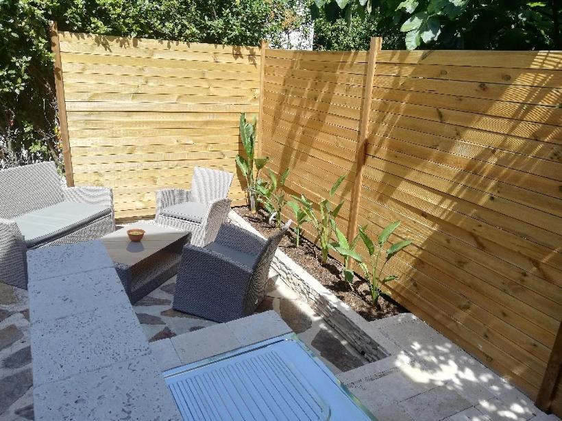 Appartement T2 Rez De Villa Proche Bord De Mer Le Pradet Exteriör bild
